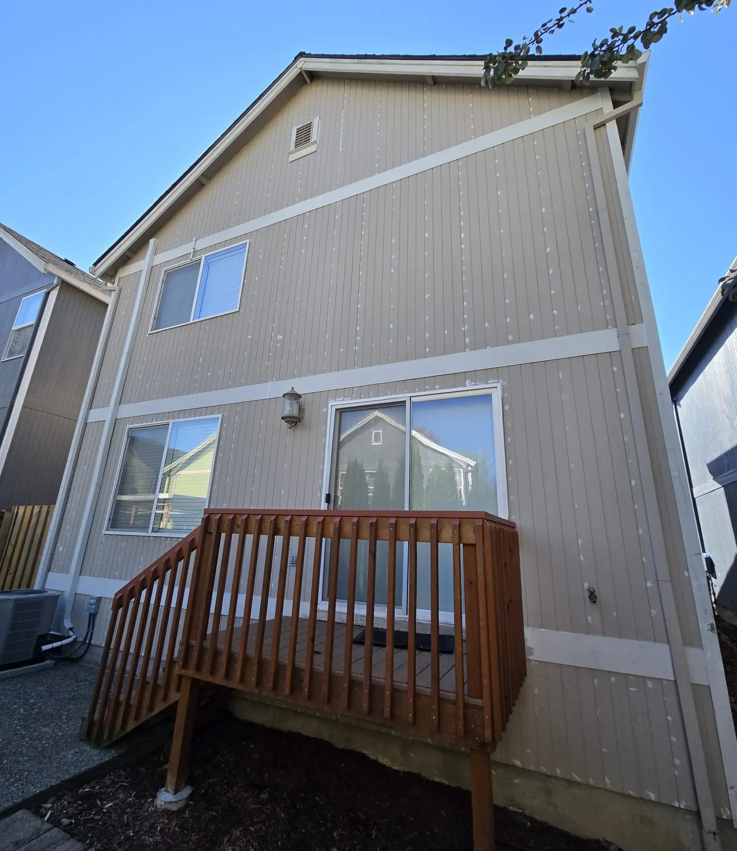 Expert exterior house painting in Vancouver WA by FRS Remodeling